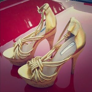 Like new Halston heels